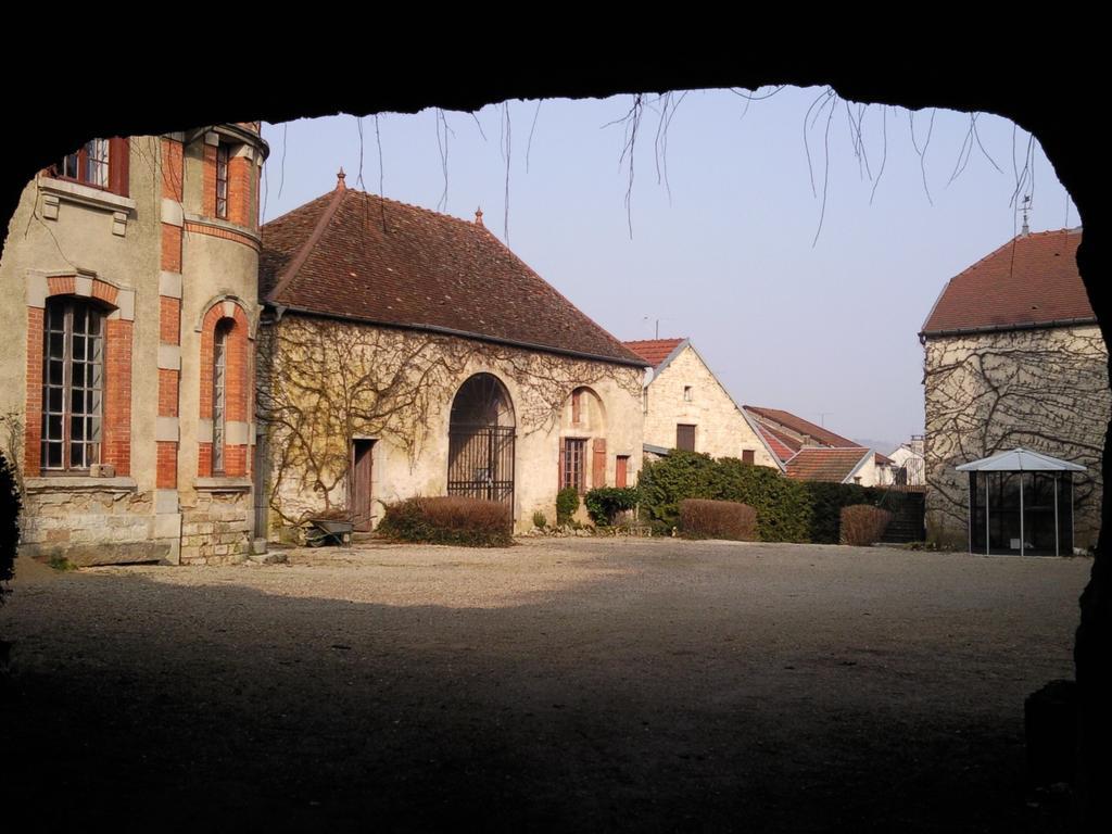 Le Chateau De Prauthoy מראה חיצוני תמונה